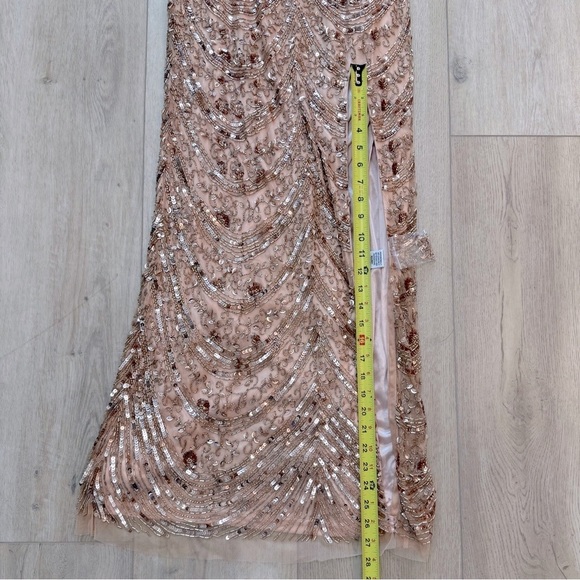 Lara Scoop Neck Beaded Elegant Sequin Prom MOB Evening Gown Blush Women’s 6 NEW - Picture 16 of 16